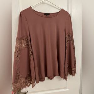 adrianna papell • size L • pink/mauve long sleeve blouse with lace sleeve detail